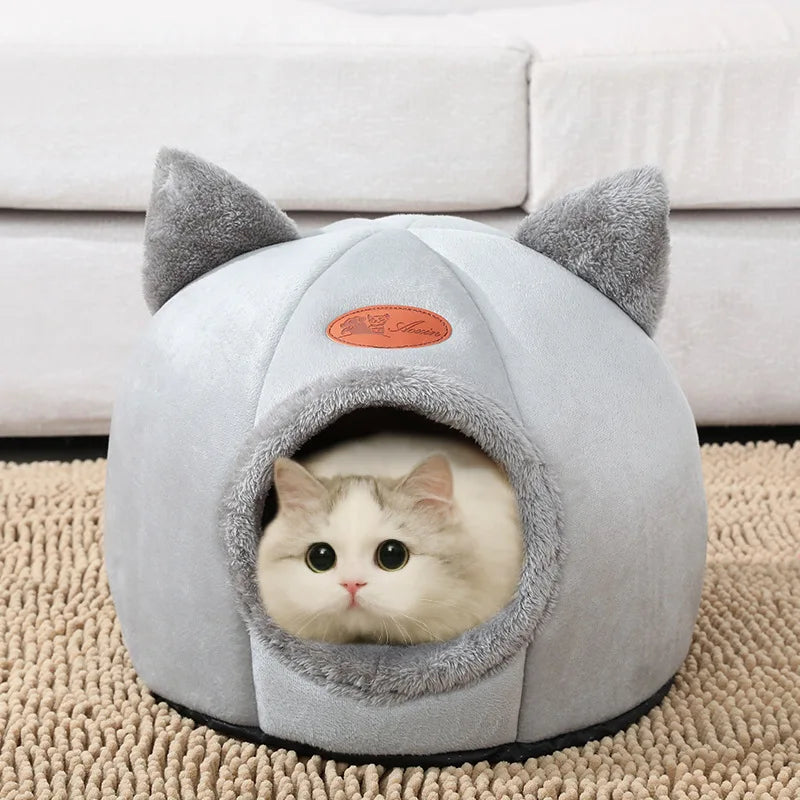 CozyNest - Winter Cat Bed