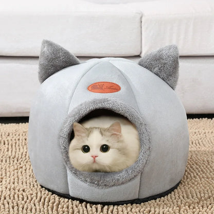 CozyNest - Winter Cat Bed
